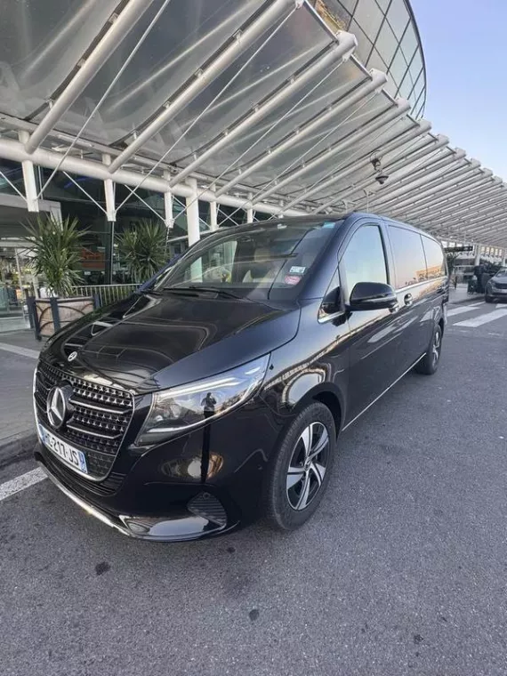 Comment garantir des déplacements professionnels efficaces et confortables avec un VTC ?, Cannes, DS Azur Driver