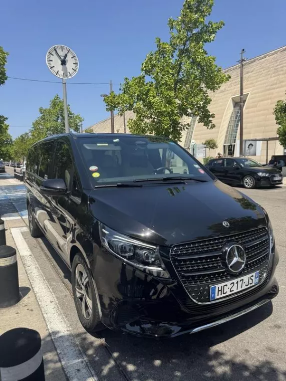 Comment un transfert avec chauffeur privé entre la gare et l'aéroport vous permet de voyager sereinement ?, Cannes, DS Azur Driver