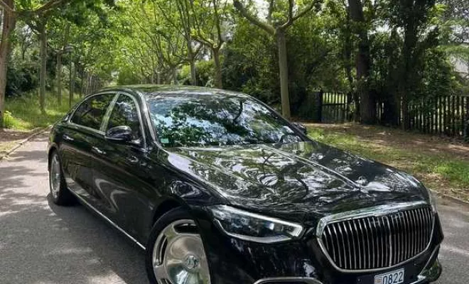 Chauffeur , Cannes, DS Azur Driver