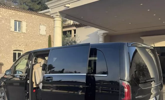 Chauffeur , Cannes, DS Azur Driver