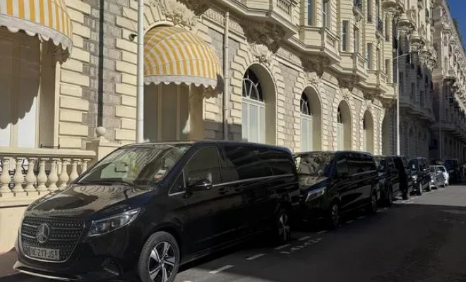 Chauffeur , Cannes, DS Azur Driver