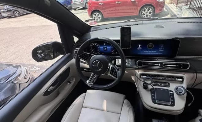 Chauffeur , Cannes, DS Azur Driver