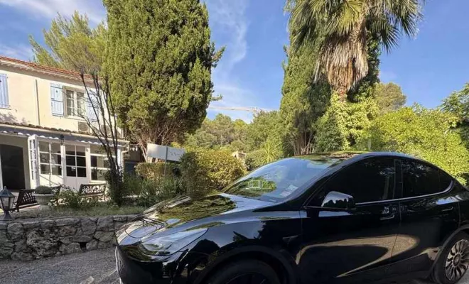 Chauffeur , Cannes, DS Azur Driver